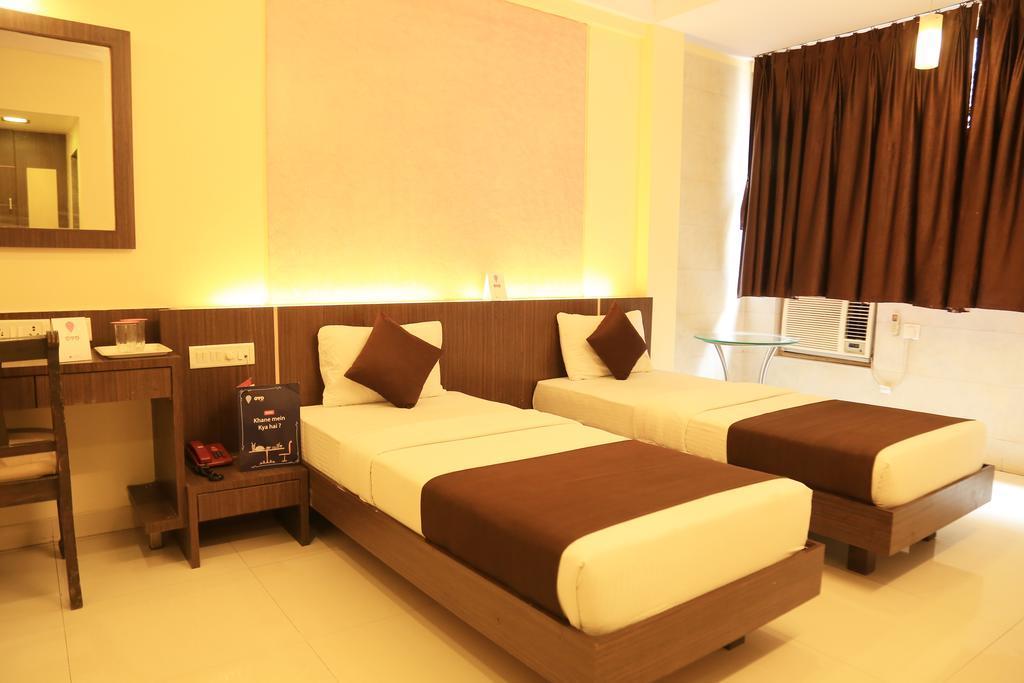 Hotel Panvel Palace Экстерьер фото